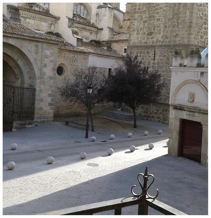 Colegiata Home Talavera de la Reina Bagian luar foto